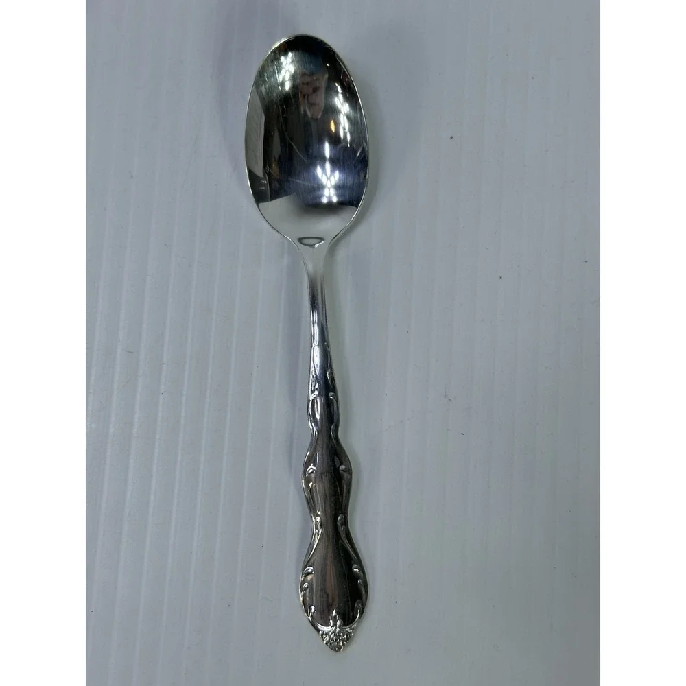 Vintage 14 WM Rogers Camelot Melody Teaspoons Silver Plate Pie Server